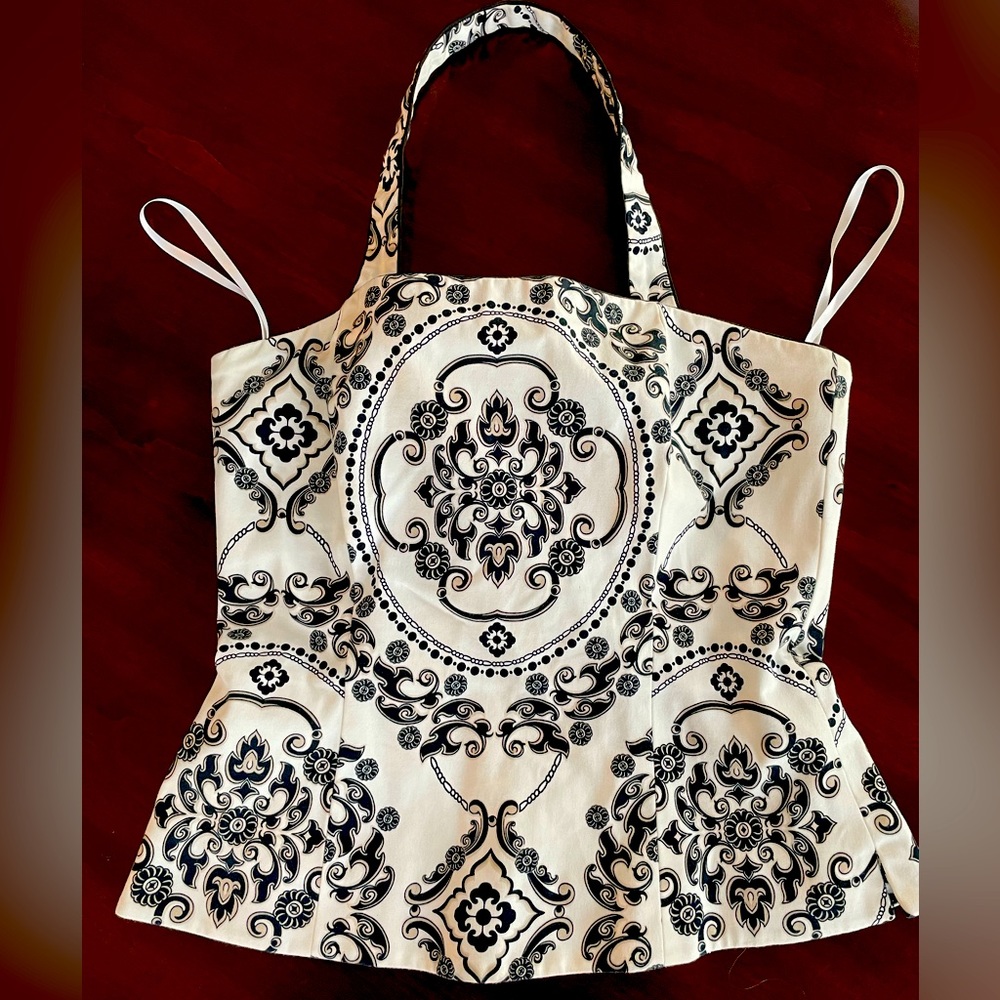 White House Black Market top size 6